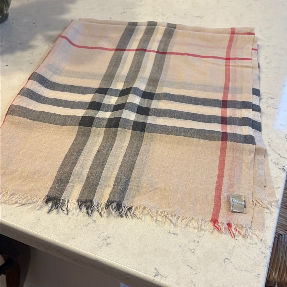 Burberry Beige Plaid Cashmere-Blend Scarf with Black and Red Accents - Picture 3 of 5